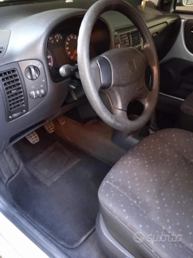 Seat Arosa 1999 photo 5