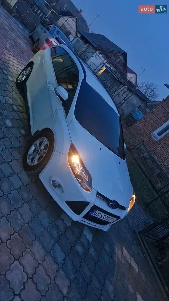Ford Focus 2013 photo 5