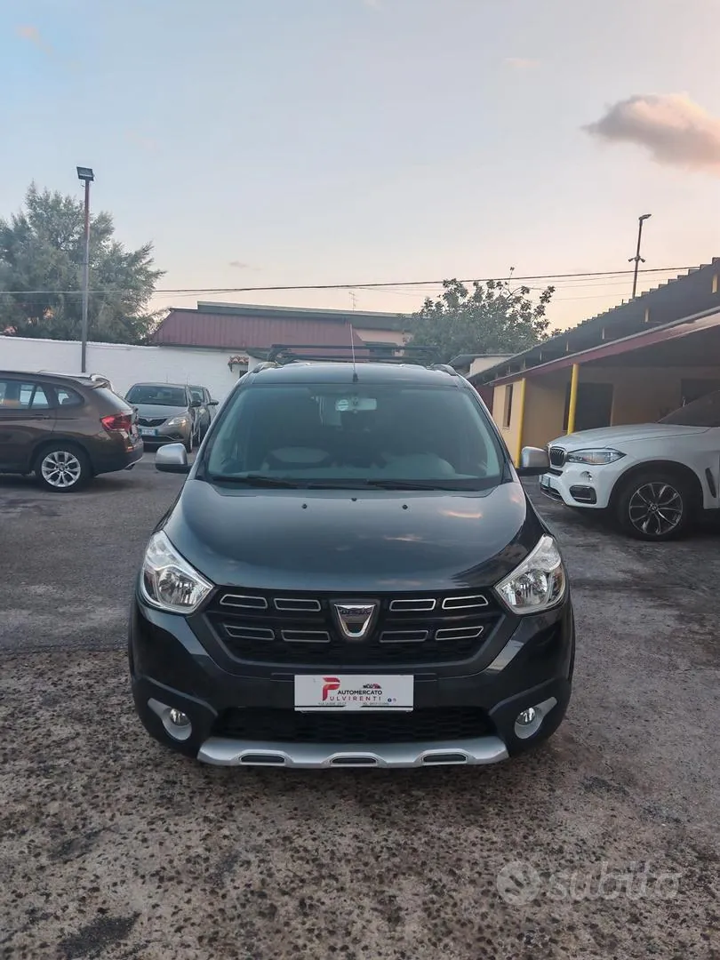 Dacia Lodgy 2018 photo 2