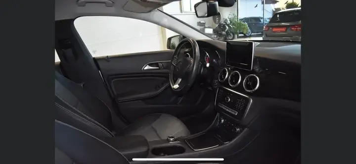 Mercedes-Benz Cla 2018 photo 2