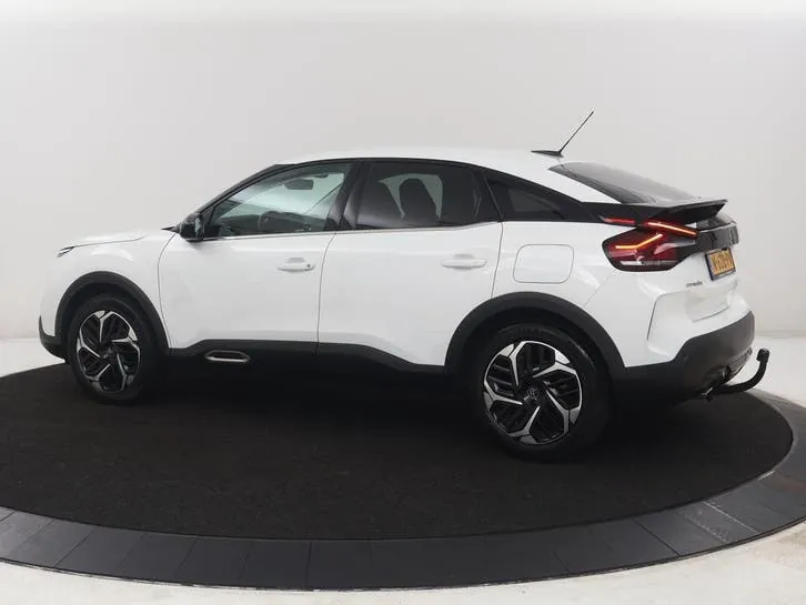 Citroen C4 2022 photo 2