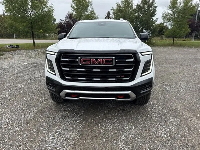 GMC Yukon Xl 2026 photo 3