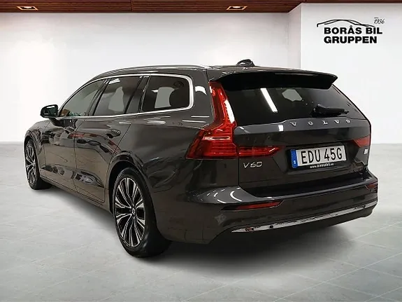 Volvo V60 2024 photo 2