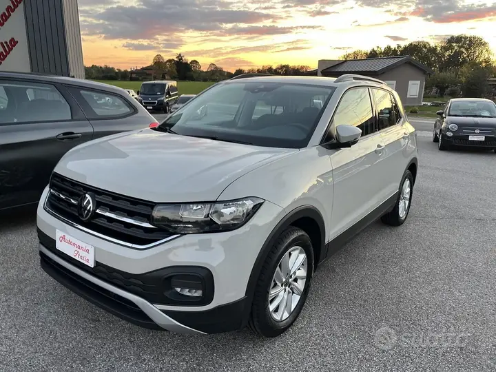 Volkswagen T-Cross 2023 photo 2