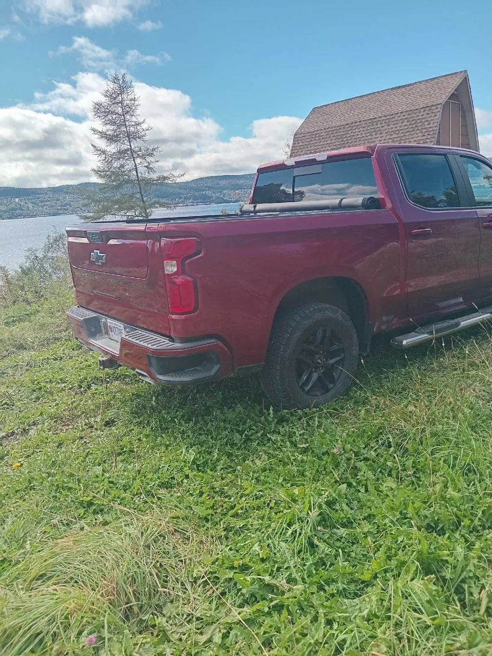 Chevrolet Silverado 1500 2021 photo 2
