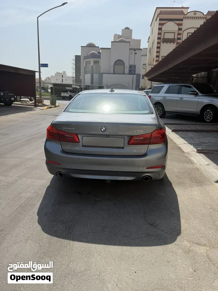 BMW 5 Series 2018 photo 3
