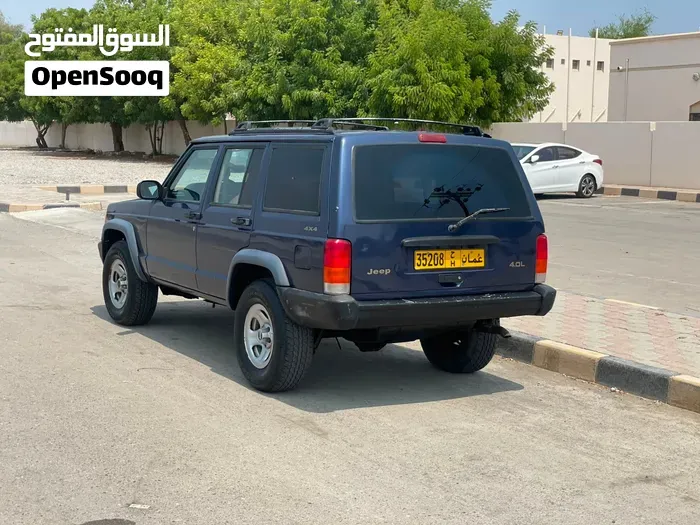 Jeep Cherokee 2000 photo 2