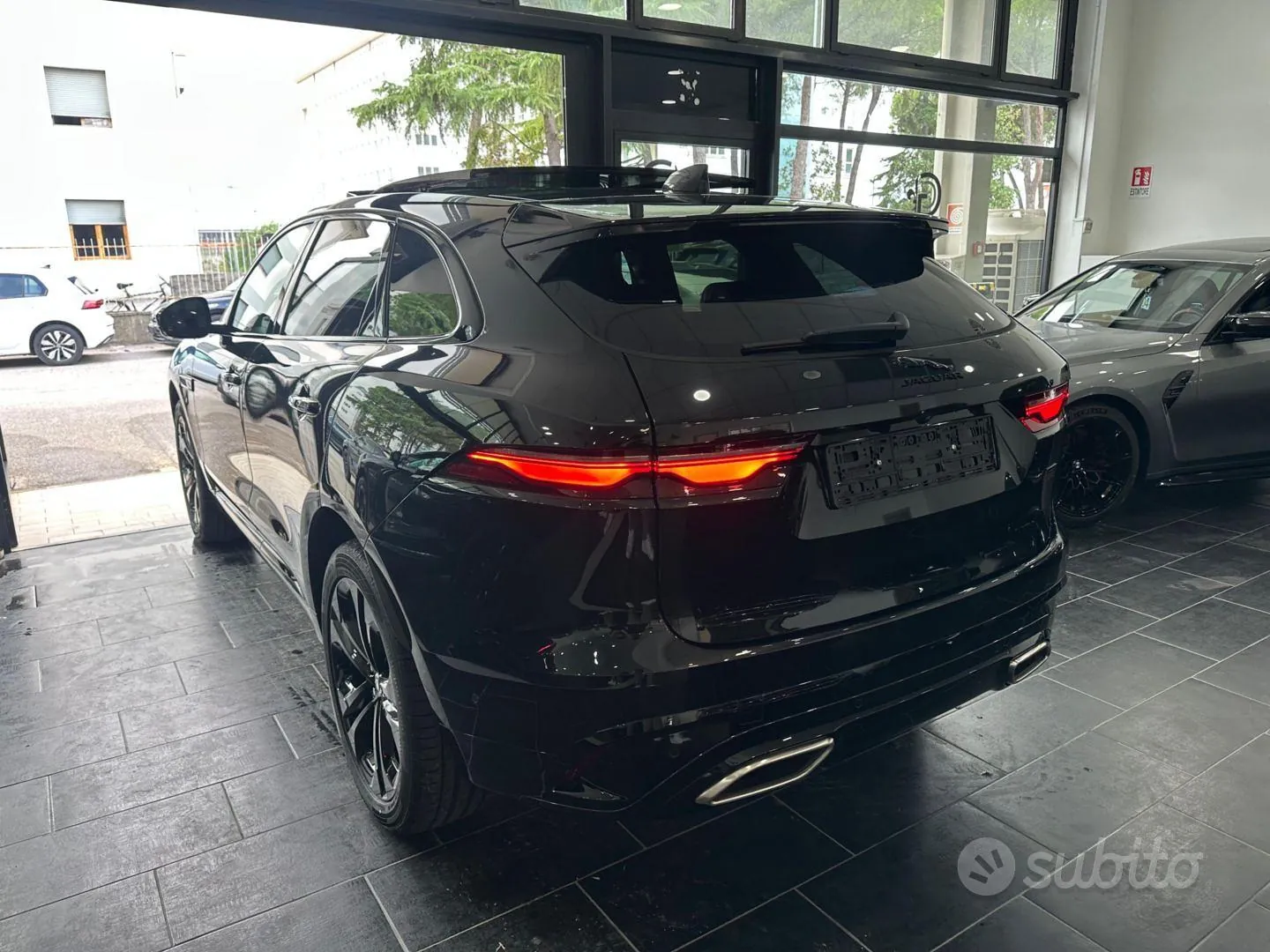 Jaguar F-Pace 2024 photo 5