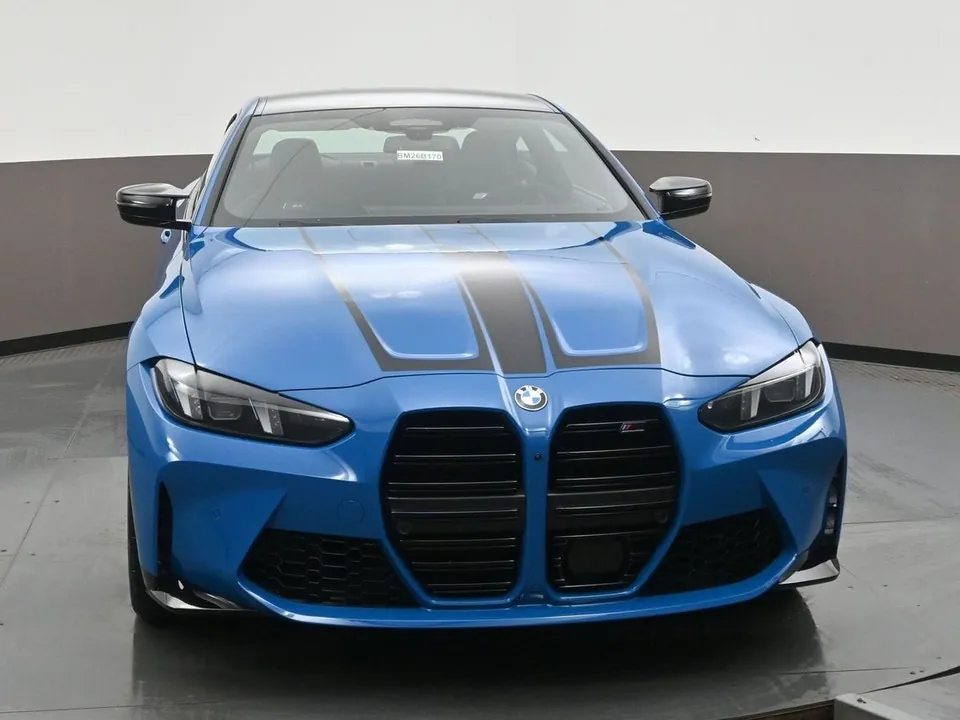 BMW M4 2027 photo 2