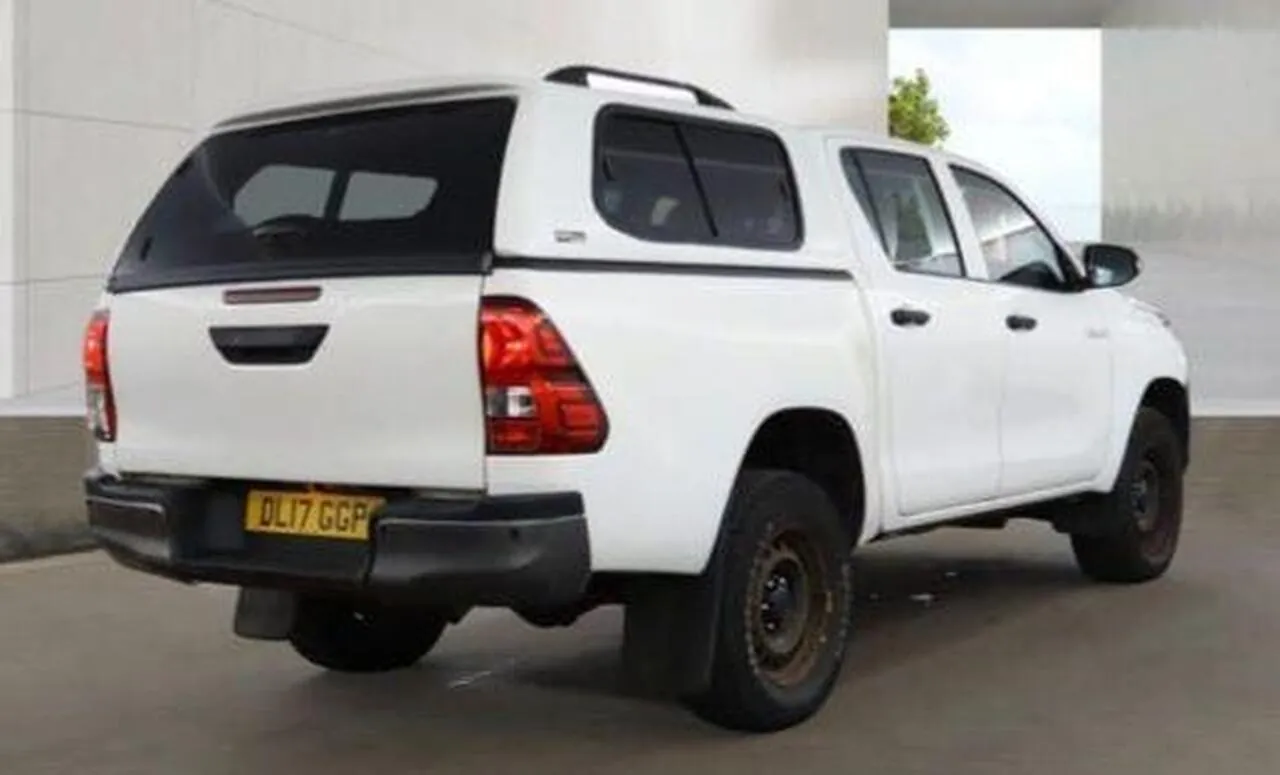 Toyota Hilux 2017 photo 3