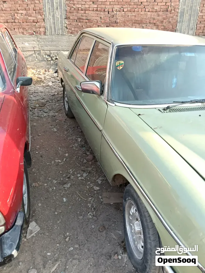 Mercedes-Benz Coupe 1976 photo 2