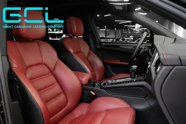 Porsche Macan 2023 photo 2