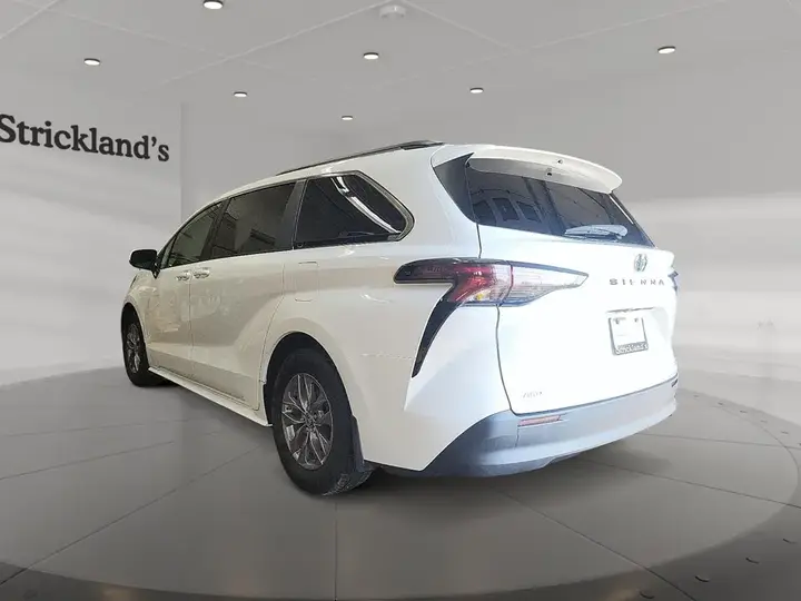 Toyota Sienna 2024 photo 4