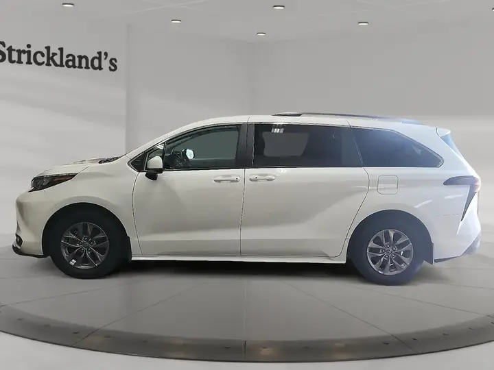 Toyota Sienna 2024 photo 5