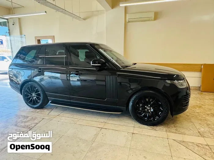 Land Rover Range Rover Vogue 2022 photo 4