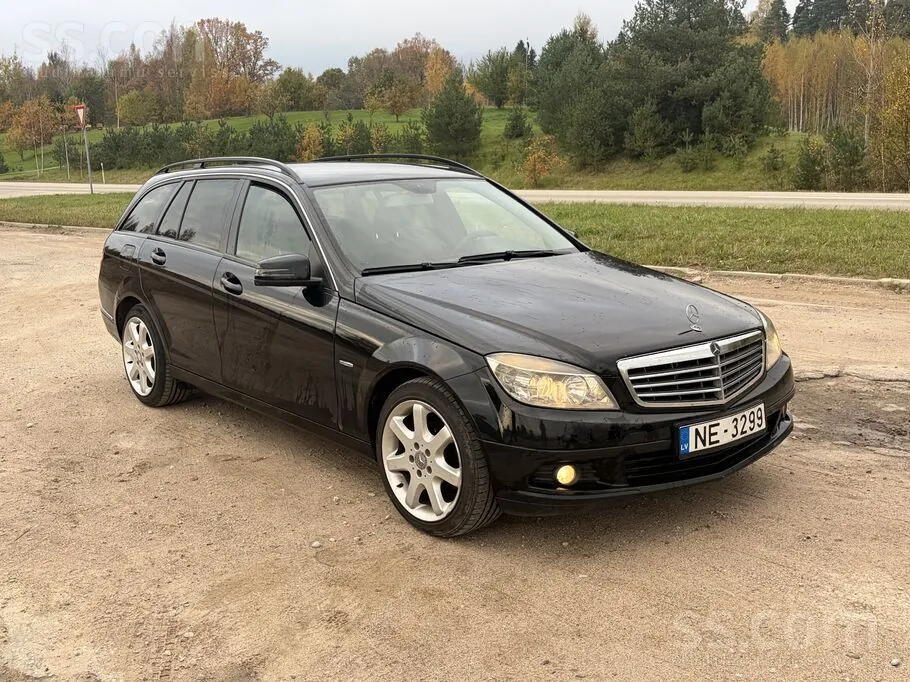 Mercedes-Benz C180 2010 photo 2