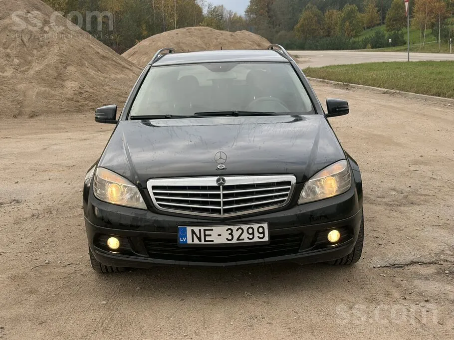 Mercedes-Benz C180