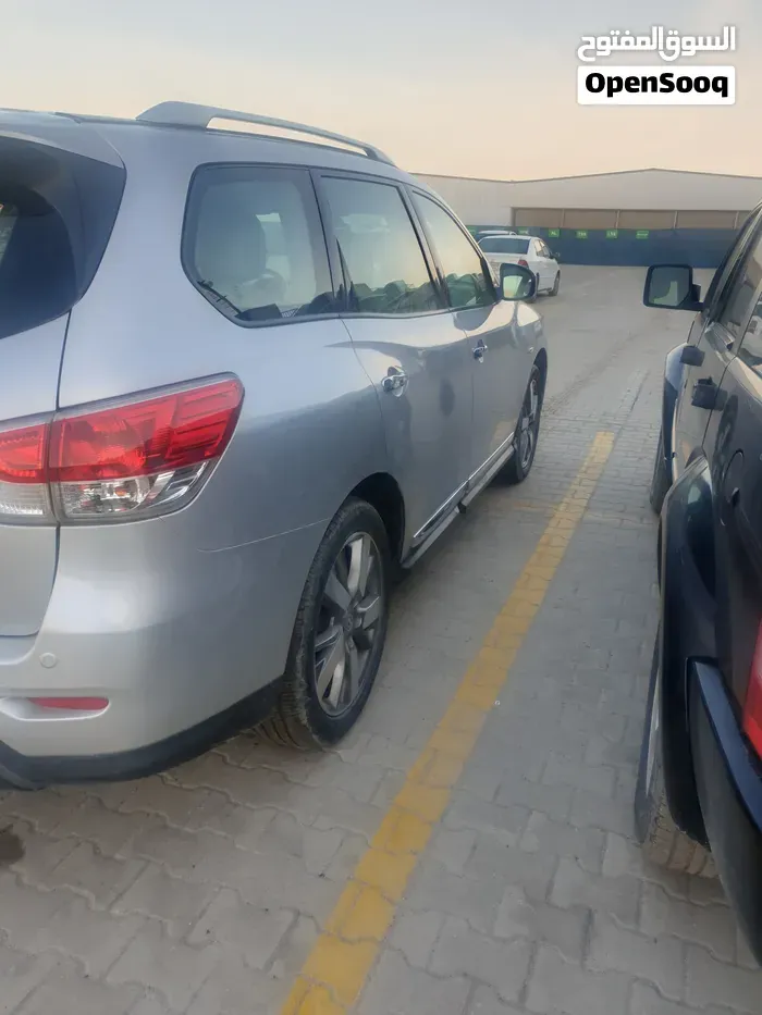 Nissan Pathfinder 2013 photo 3