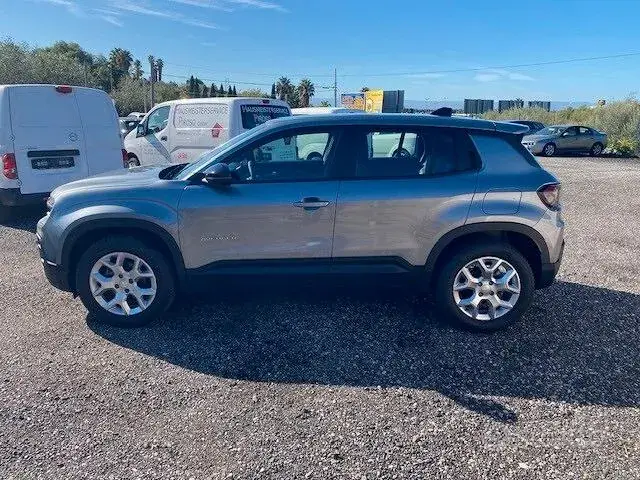 Jeep Avenger 2025 photo 5