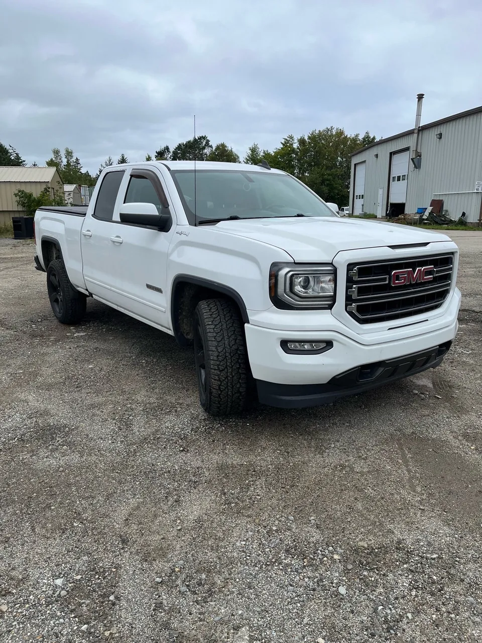 GMC Sierra 1500 2018 photo 3