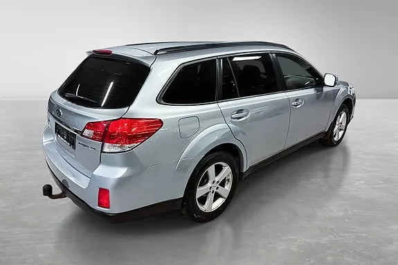 Subaru Outback 2013 photo 3