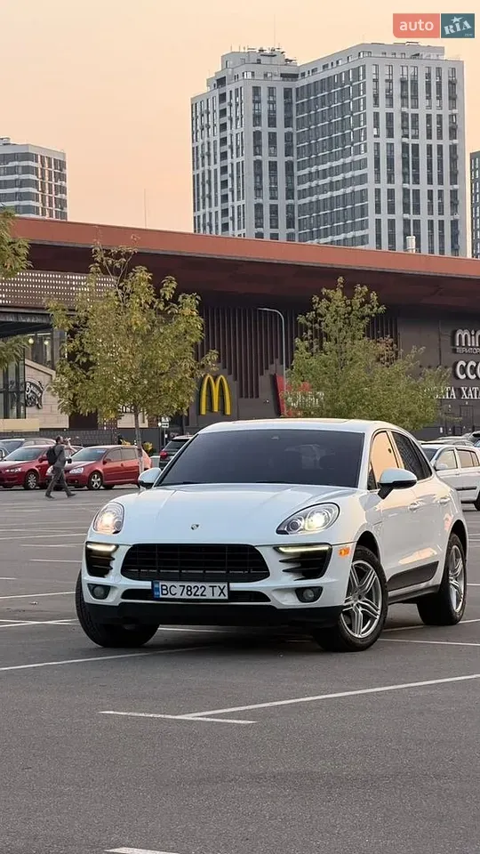 Porsche Macan 2016 photo 2