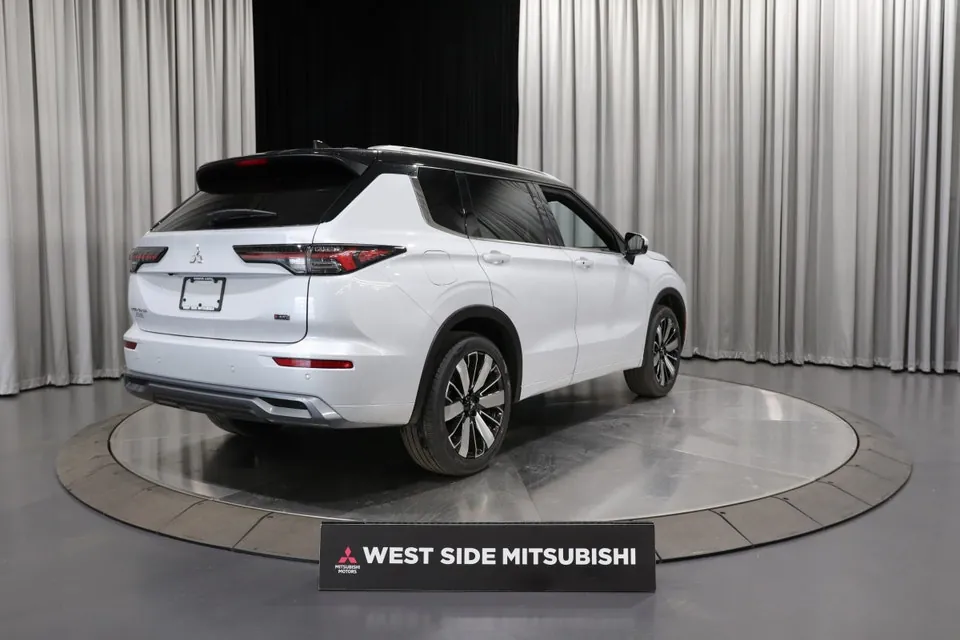 Mitsubishi Outlander 2026 photo 5