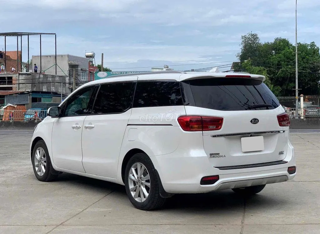 Kia Sedona 2020 photo 5