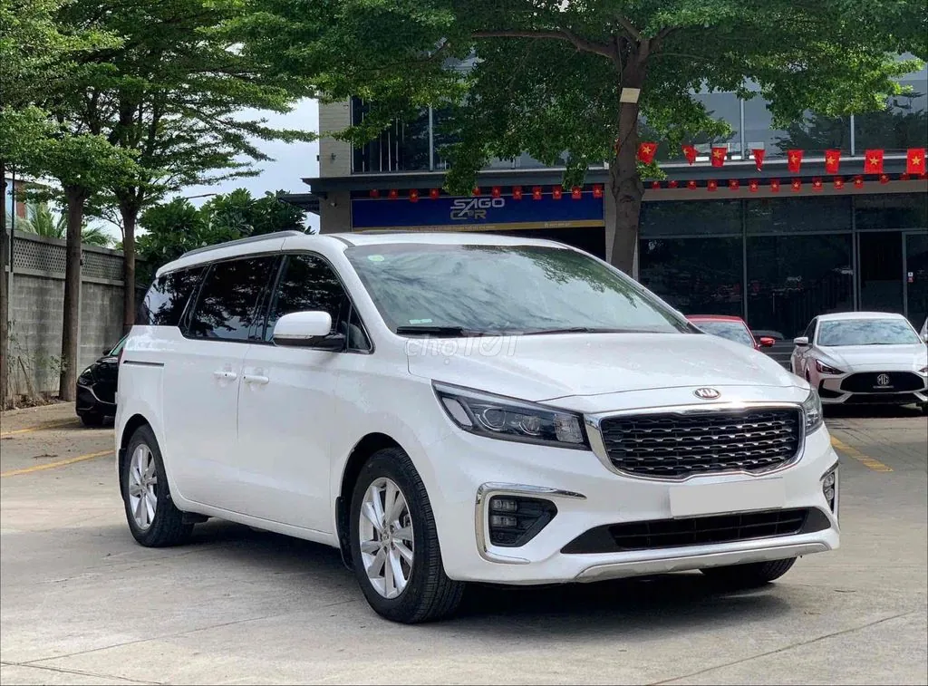 Kia Sedona 2020 photo 3