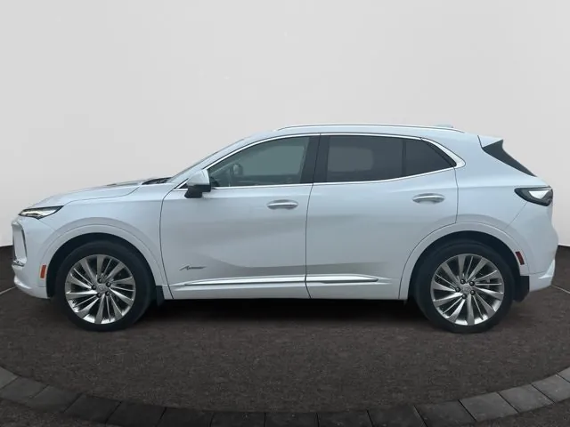 Buick Envision 2026 photo 2