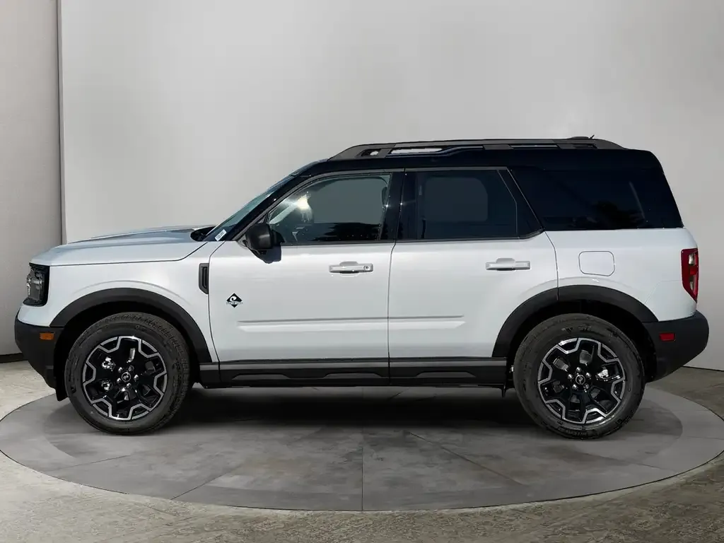 Ford Bronco Sport 2026 photo 2