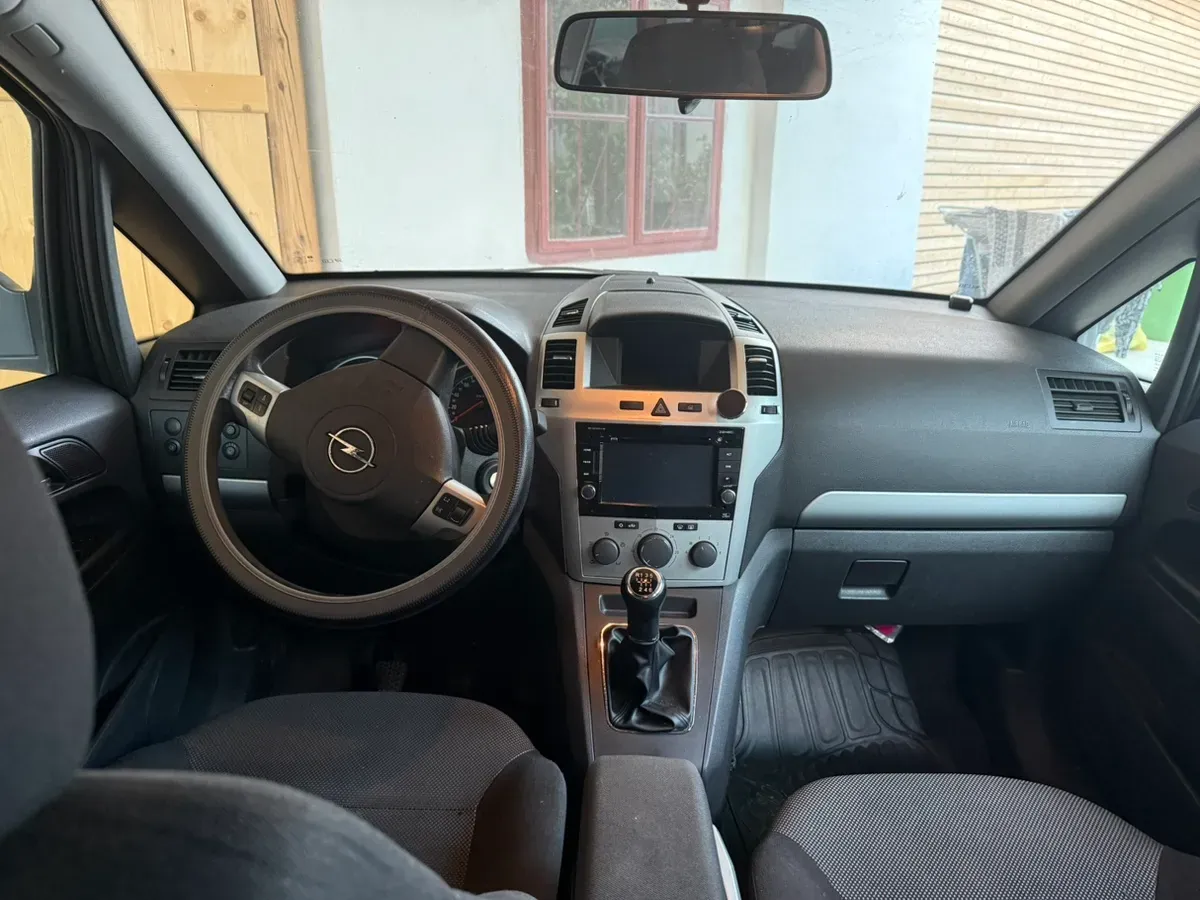 Opel Zafira 2008 photo 3