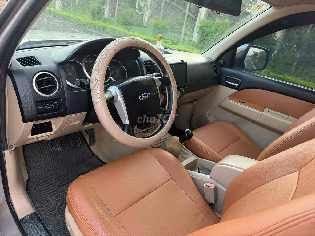 Ford Everest 2009 photo 4