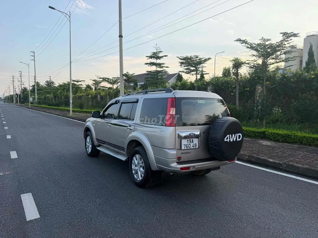 Ford Everest 2009 photo 3