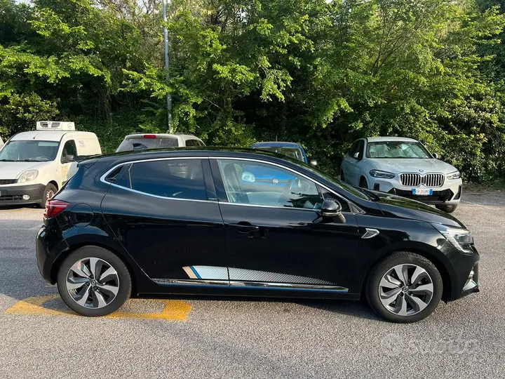 Renault Clio 2021 photo 3
