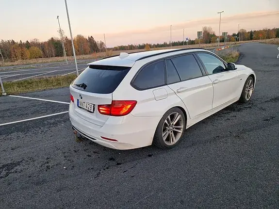 BMW 320D 2014 photo 4