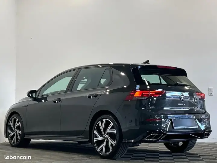 Volkswagen Golf 2024 photo 4