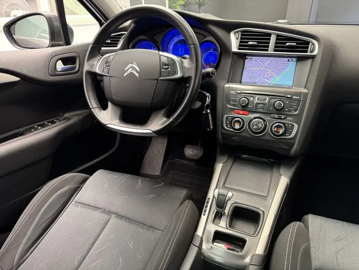 Citroen C4 2013 photo 2
