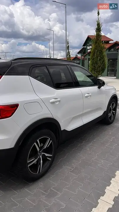 Volvo Xc40 2018 photo 2