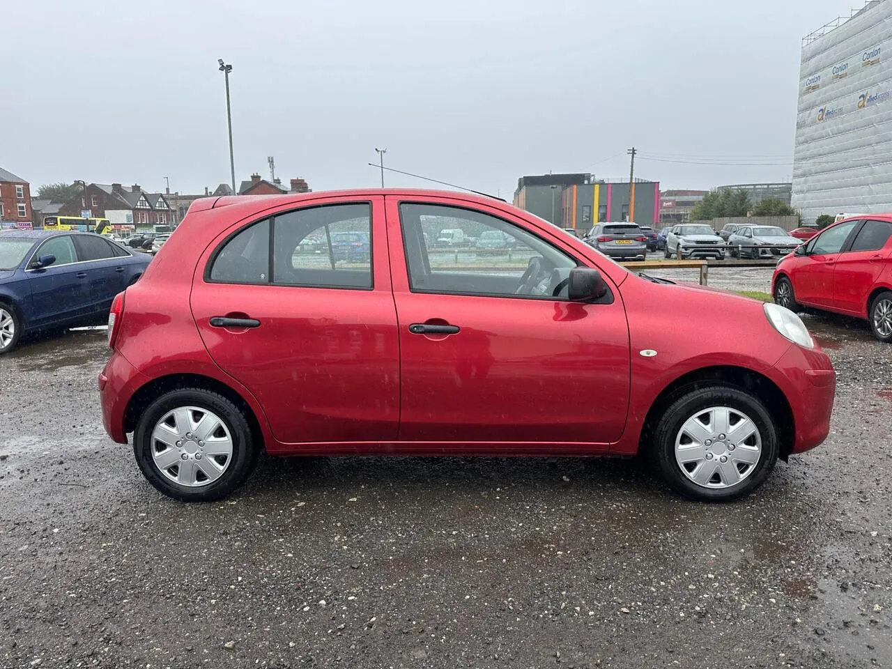 Nissan Micra 2012 photo 2