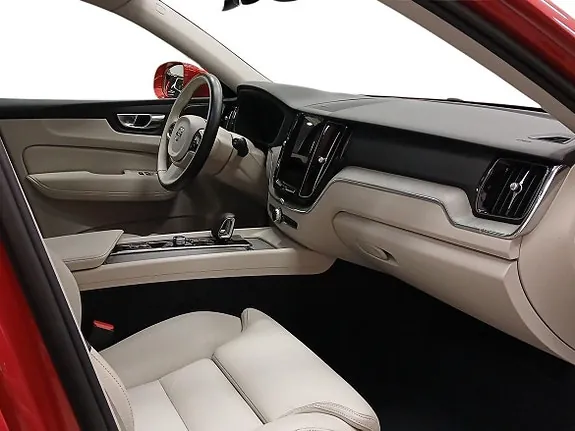 Volvo Xc60 2023 photo 4