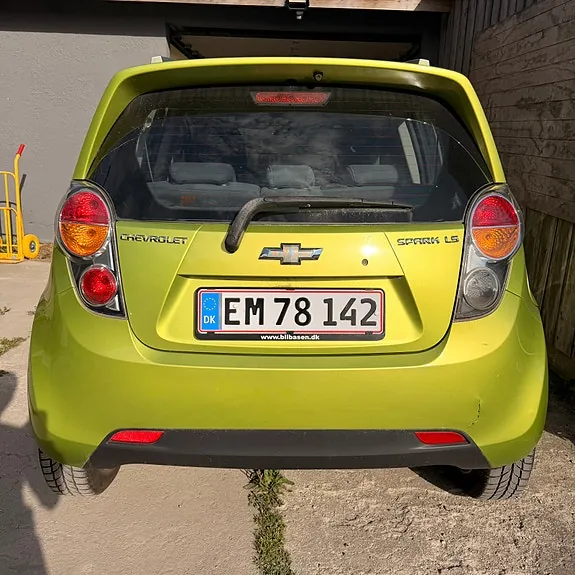 Chevrolet Spark 2012 photo 2
