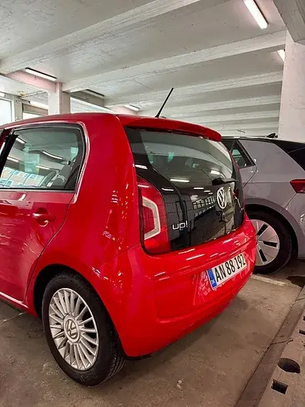 Volkswagen Up 2014 photo 2