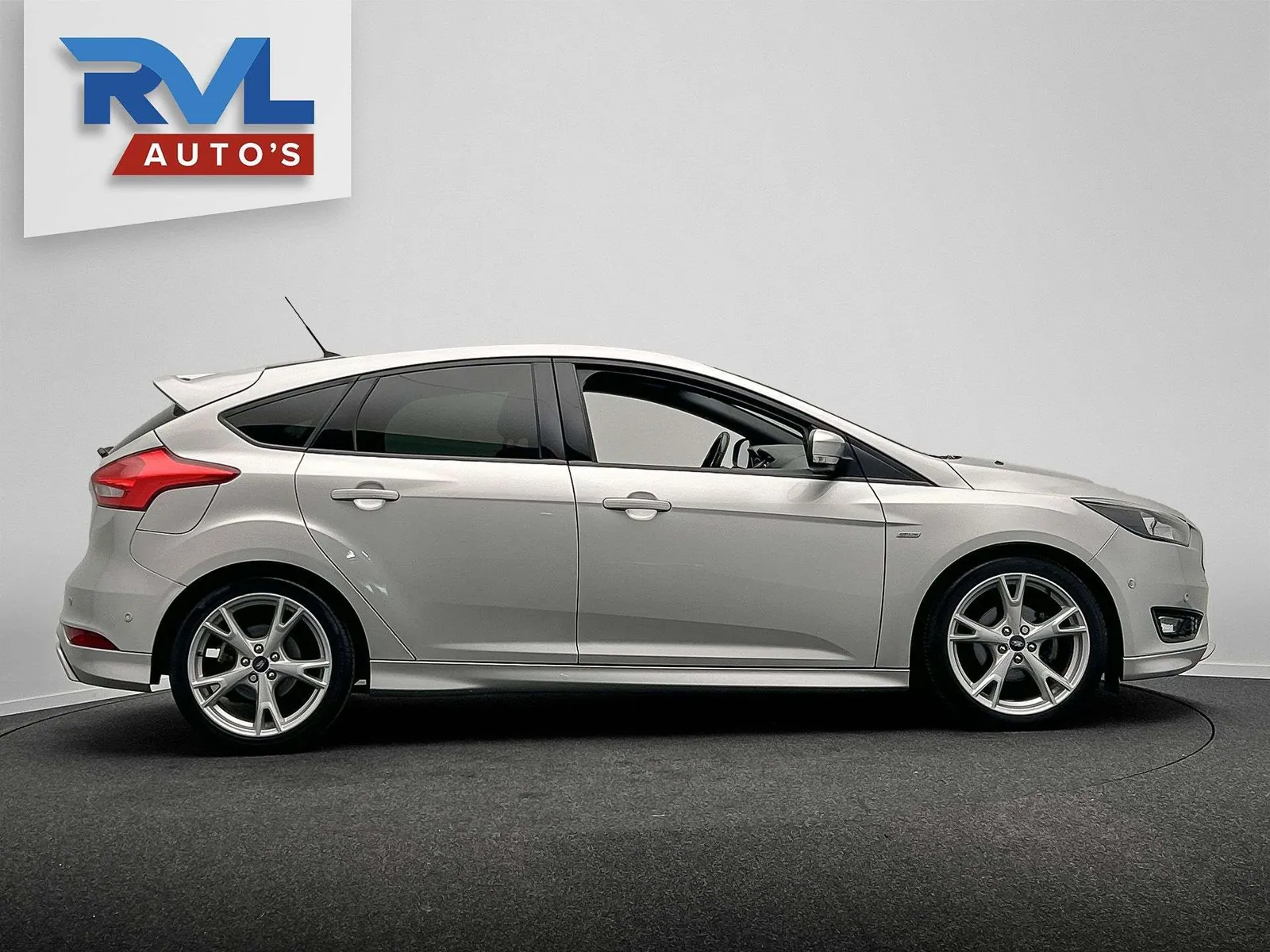 Ford Focus 2017 photo 5