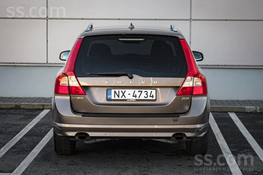 Volvo V70 2011 photo 5