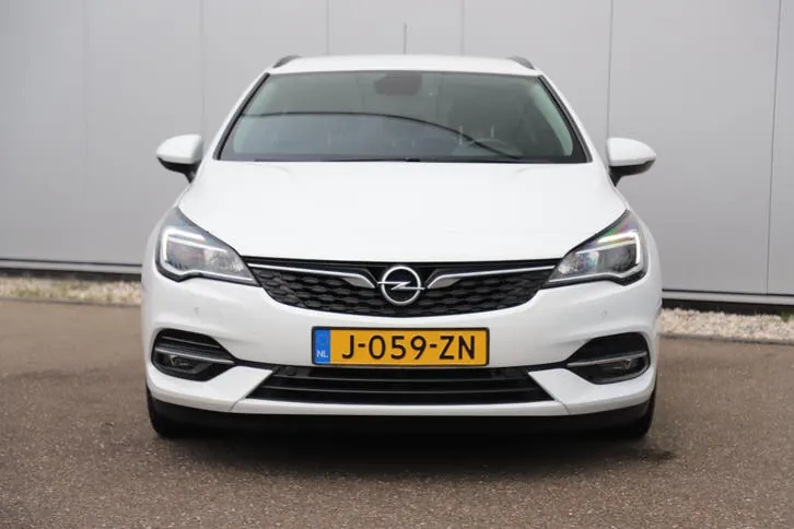 Opel Astra 2020 photo 2