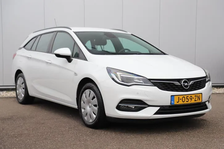 Opel Astra 2020 photo 3