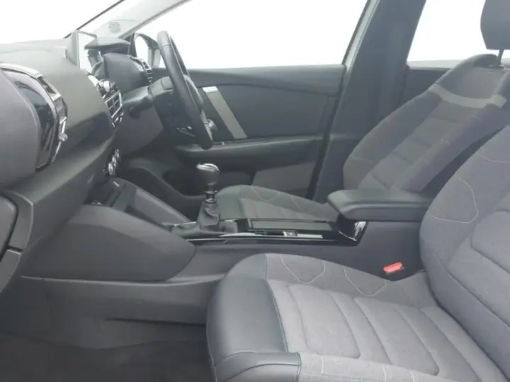 Citroen C4 2023 photo 5