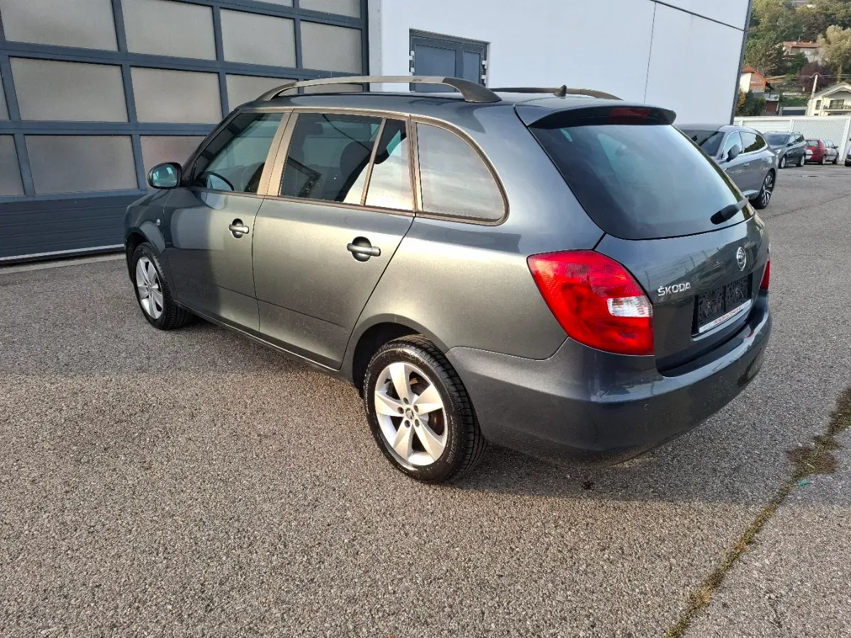 Skoda Fabia 2015 photo 3