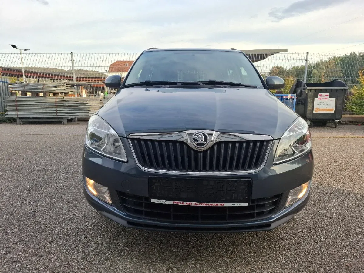 Skoda Fabia 2015 photo 2
